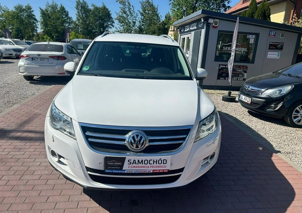 Volkswagen Tiguan cena 38800 przebieg: 223000, rok produkcji 2011 z Brzozów małe 562